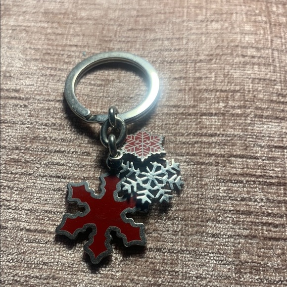 #05 Red and Silver Snowflake Keychain - Picture 2 of 5